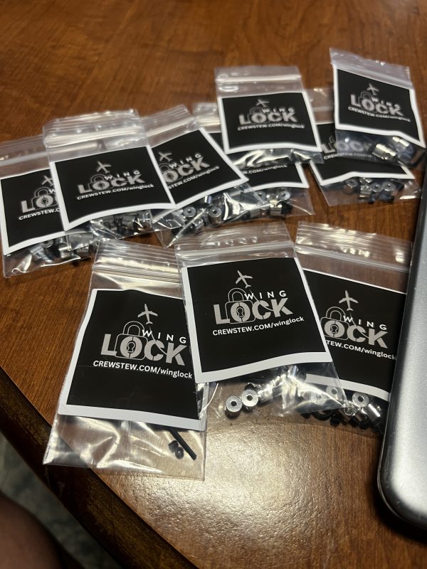 WINGLOCKS™( 2 Wings/2 Name Bars)